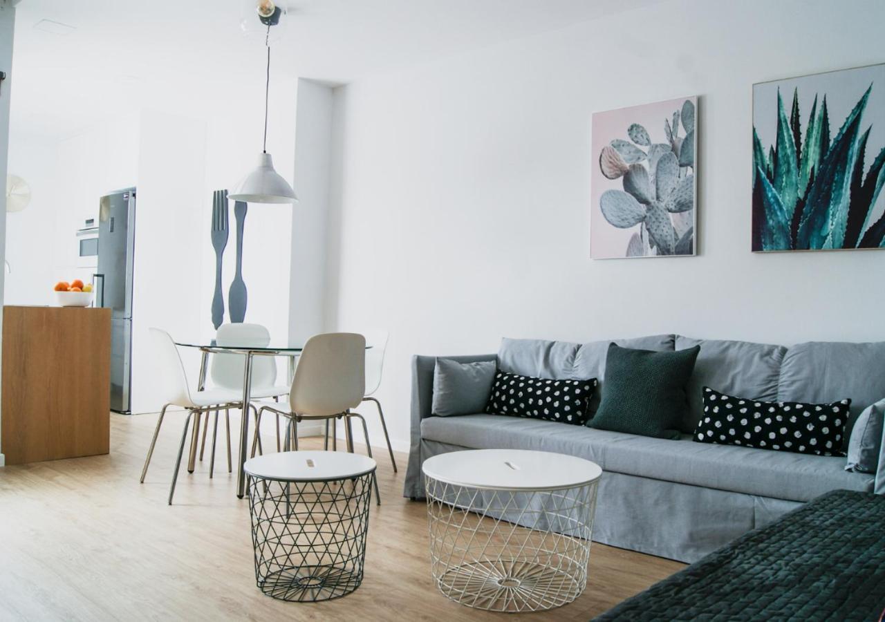 Stylish 2 Bedroom Near Alcaravaneras Beach Las Palmas de Gran Canaria